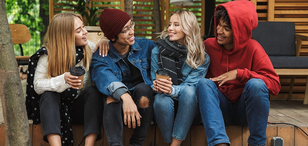 Students outdoor group discussion